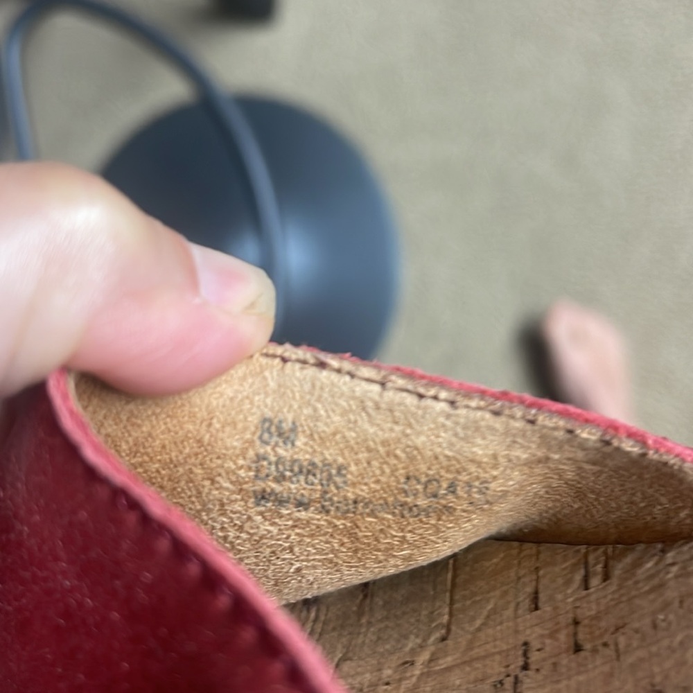Born shoes size 8. Used but really good condition. - Picture 6 of 8